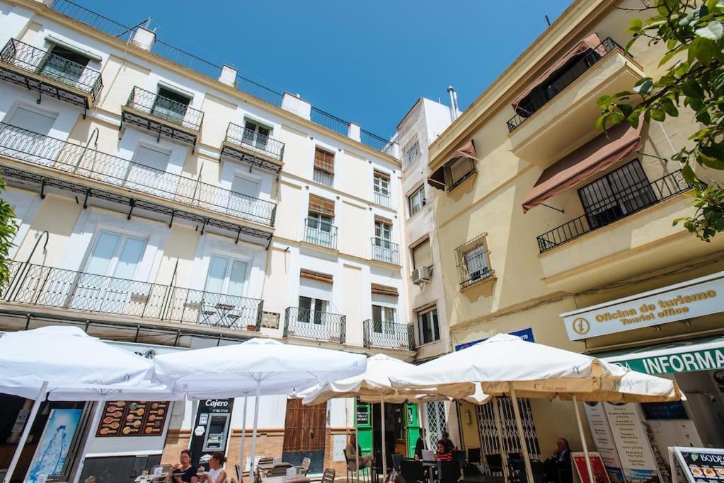 Ad2B Apartment, 300M From Cathedral With 2Br Sevilla Bagian luar foto