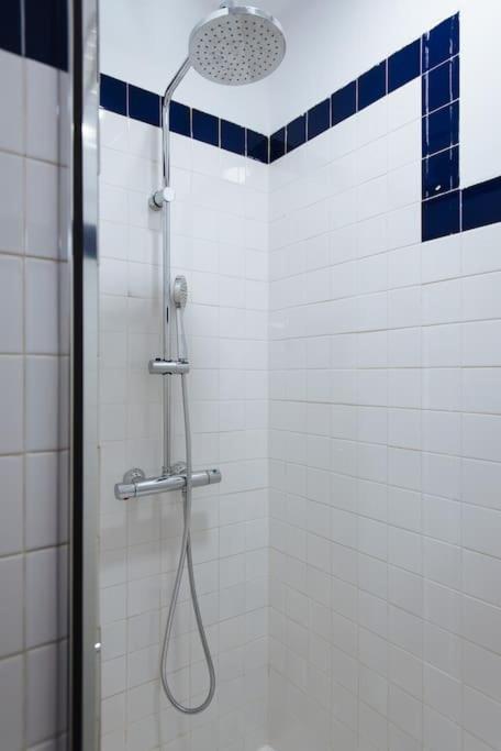 Ad2B Apartment, 300M From Cathedral With 2Br Sevilla Bagian luar foto